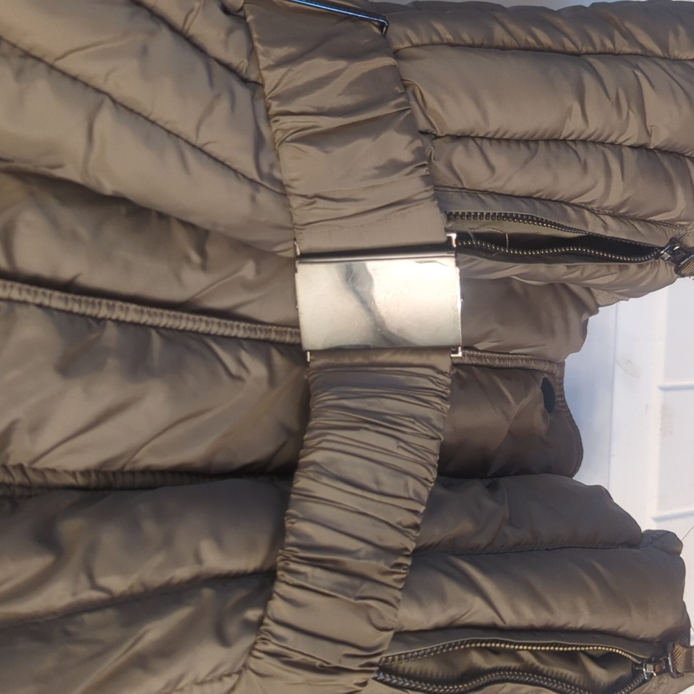 Zara Puffer Jacket - Picture 3 of 5
